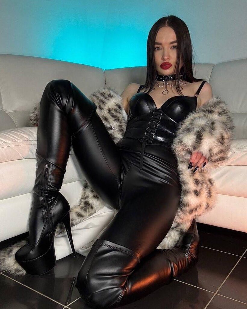 熟女、成熟、不足、ナイロン