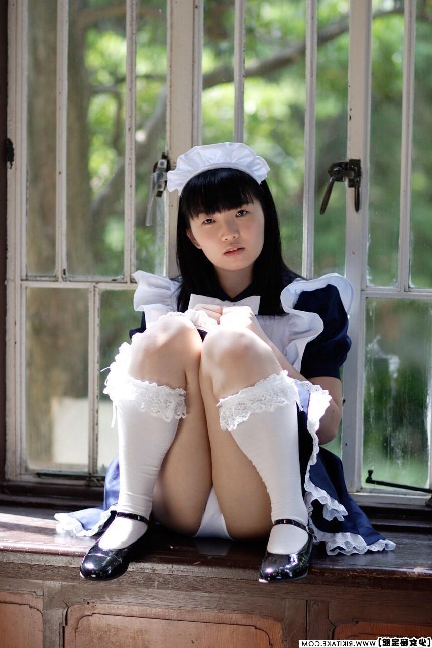 日本のヌードモデルojousama（若い女性と彼女のメイド）