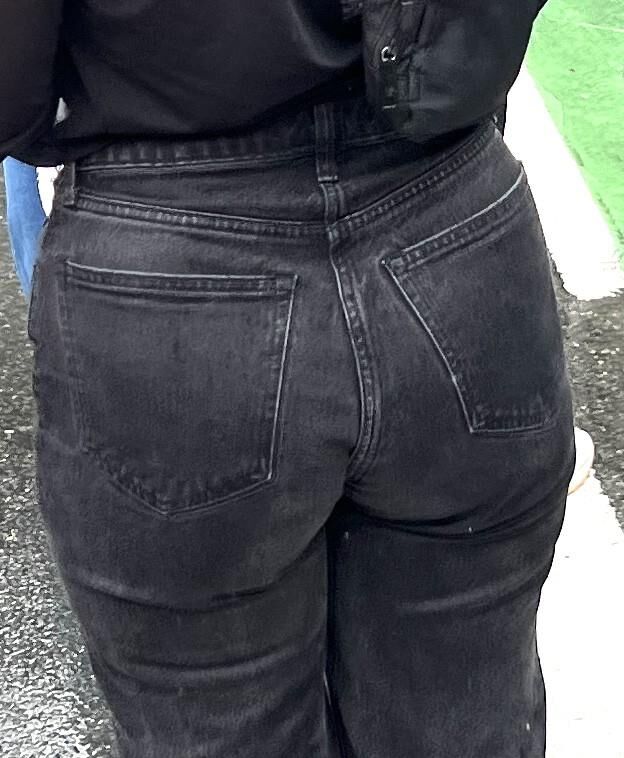 Public Displays of Ass 
