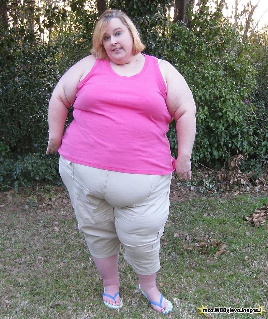 厚いまたはぽっちゃりした服を着たがセクシー