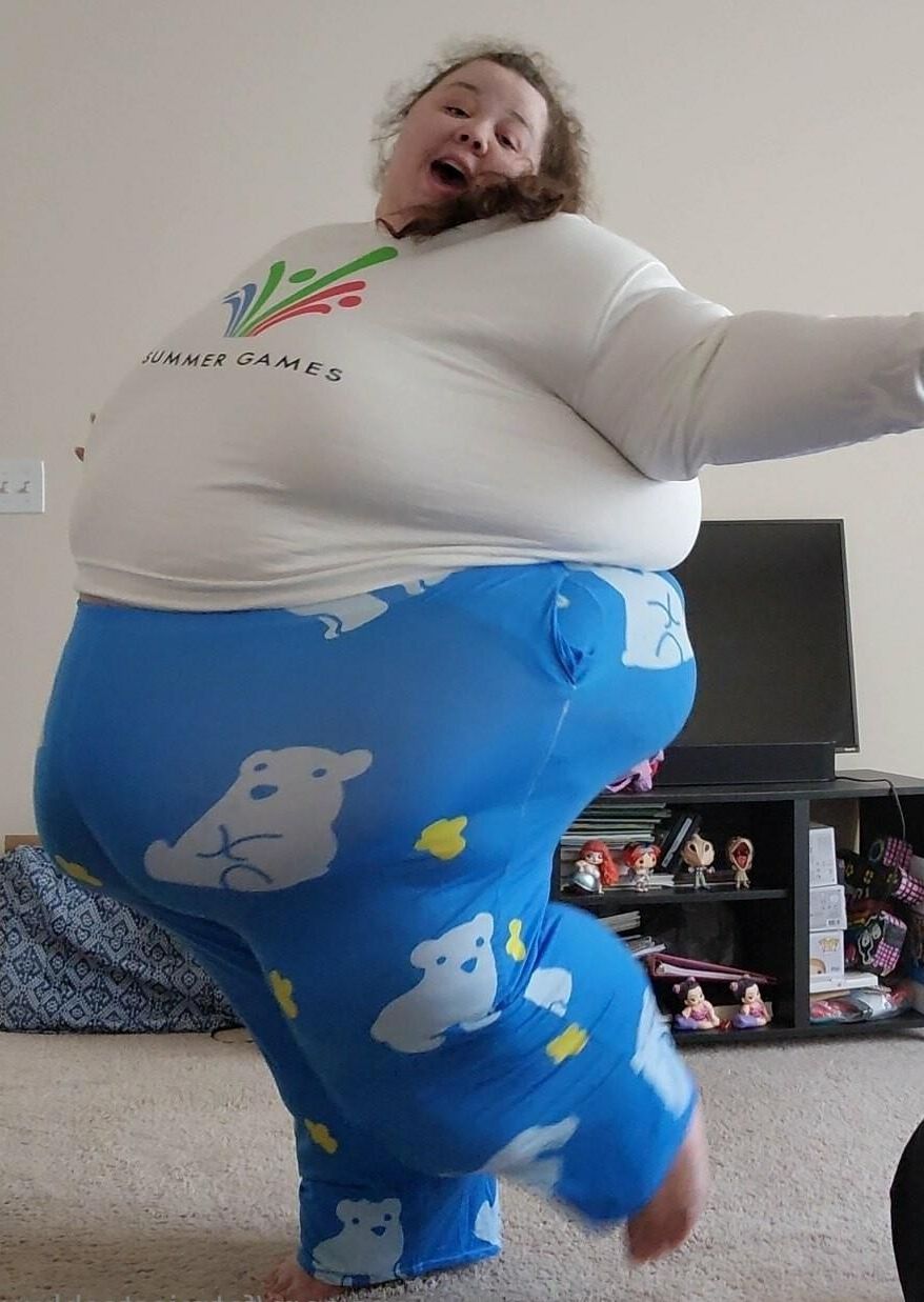 ジーンズ、ズボン、ショートパンツの大手女性
