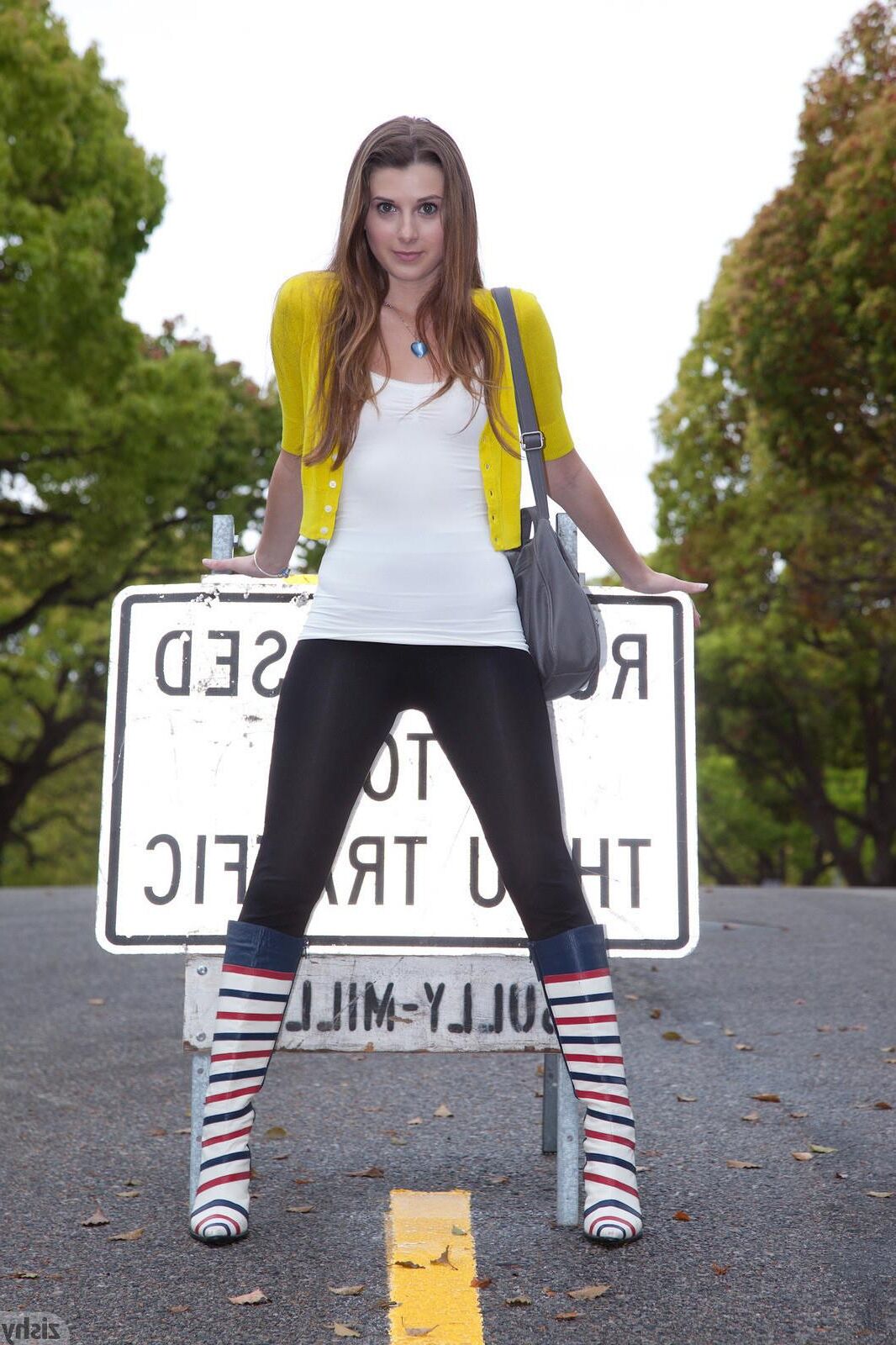 ガソリンブーツのShelby Dompnier