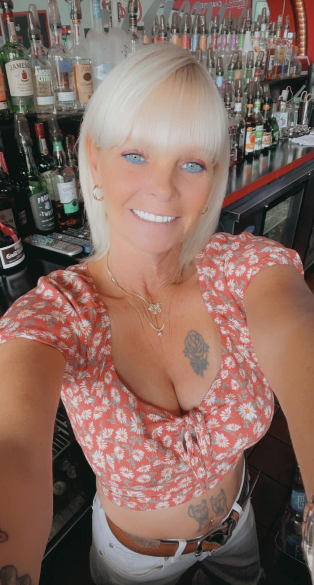 Tami Binnion Mature Amateur Model