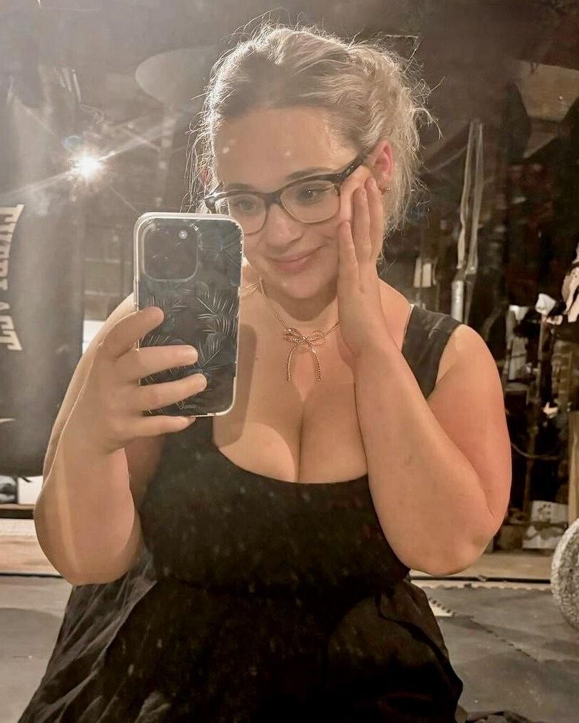 Schildkröte Big Ass Big Boobs Schönheit BBW Girl mit Brille gemischt