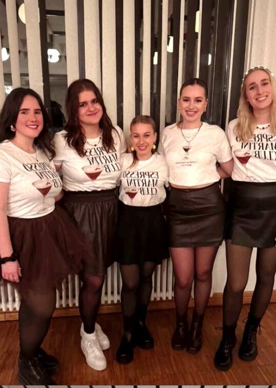 chicas de nylon