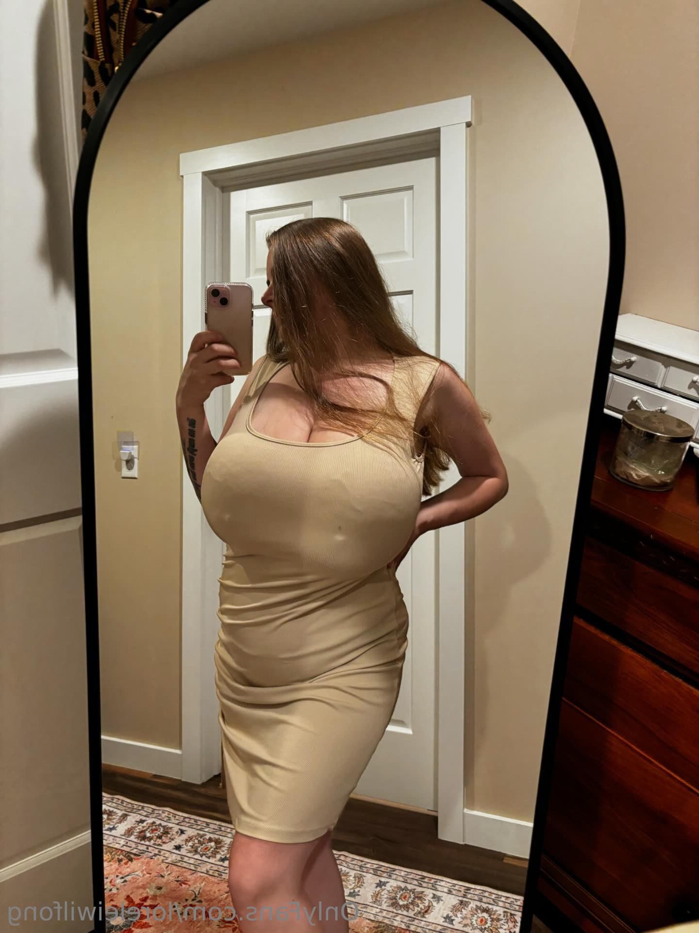 Lorelei Giant Boobs kurvige wunderschöne blonde Frau gemischte heiße Schüsse