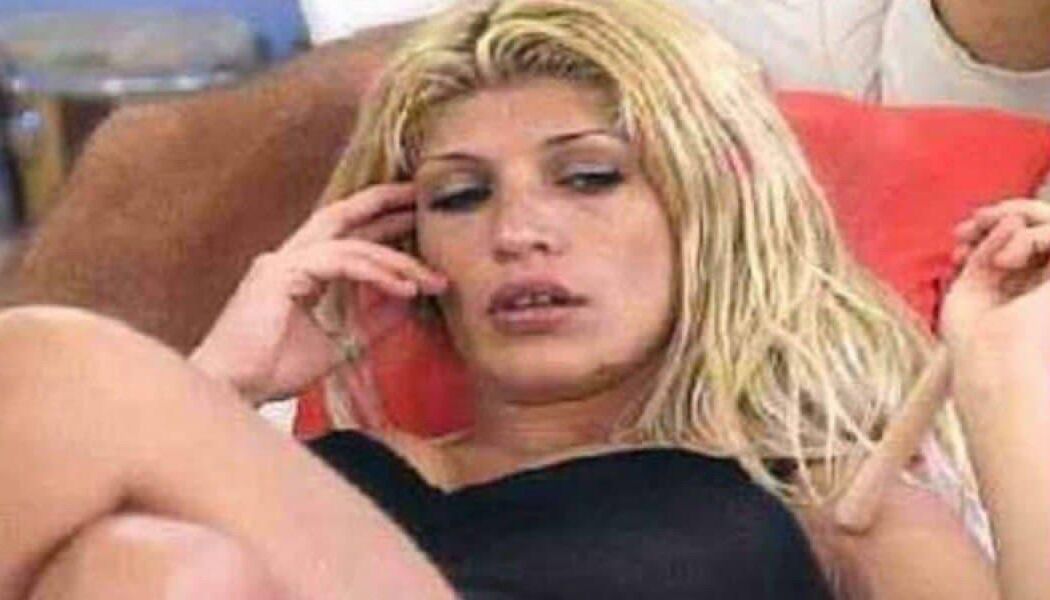 Puta grega Mary Skordou