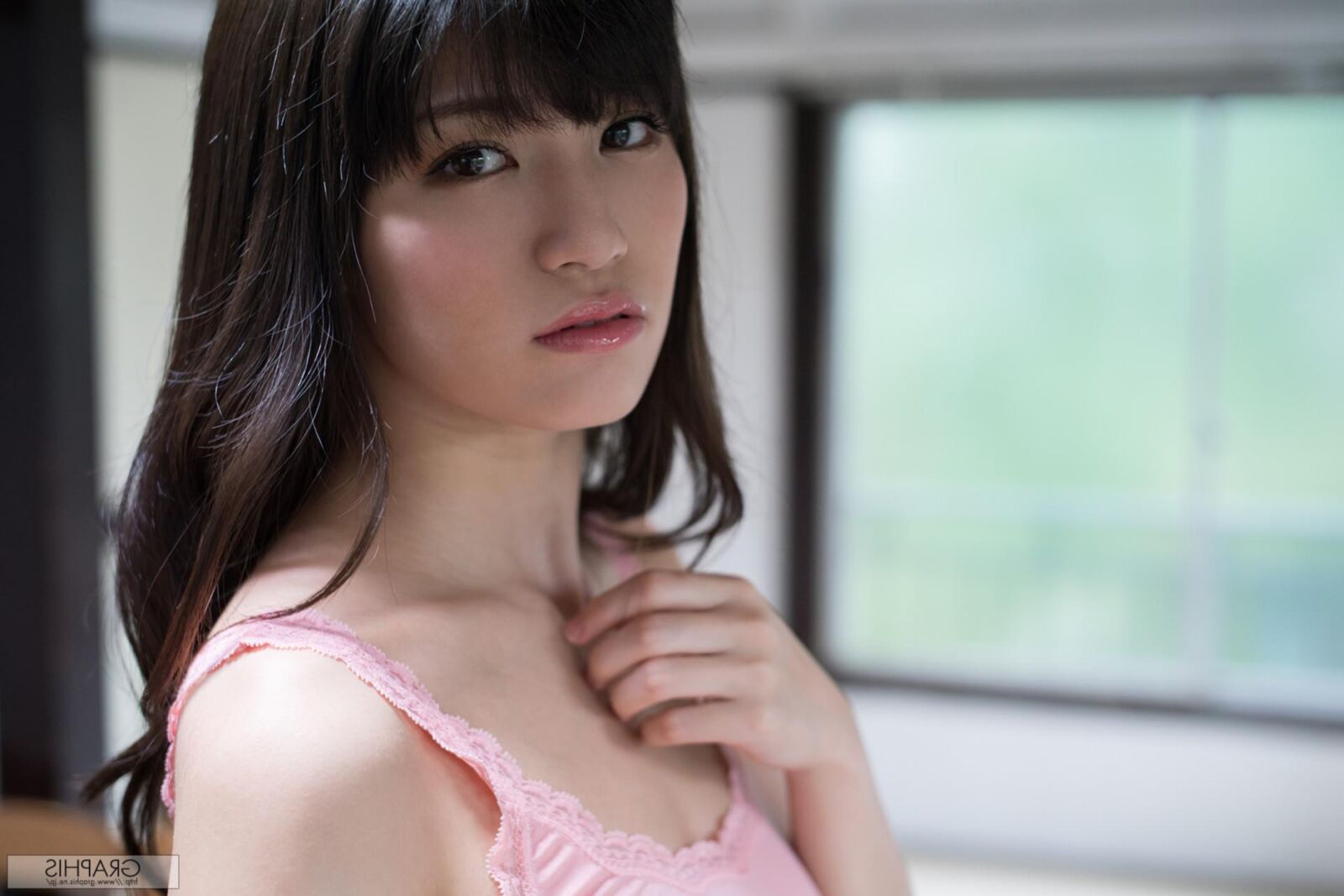小川小川graphisgals No. Noble Bomb