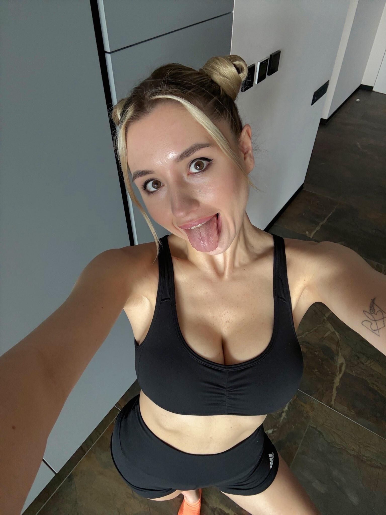 Anastasisi dünne Schönheit Blonde Sexy Mädchen gemischte heiße Fotos