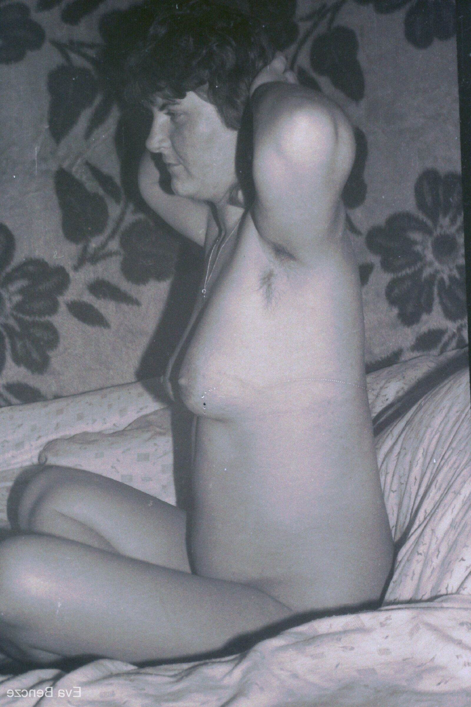 axilas sexy vintage en blanco y negro