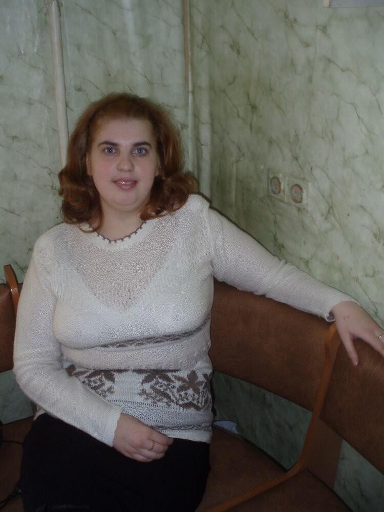Pelirroja BBW Tatiana de Evpatoria en Ucrania