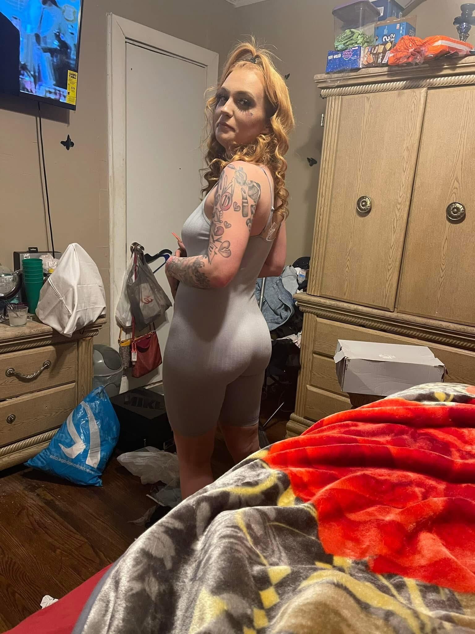 Coelho de neve Young Redhead com Phat Ass Vol.