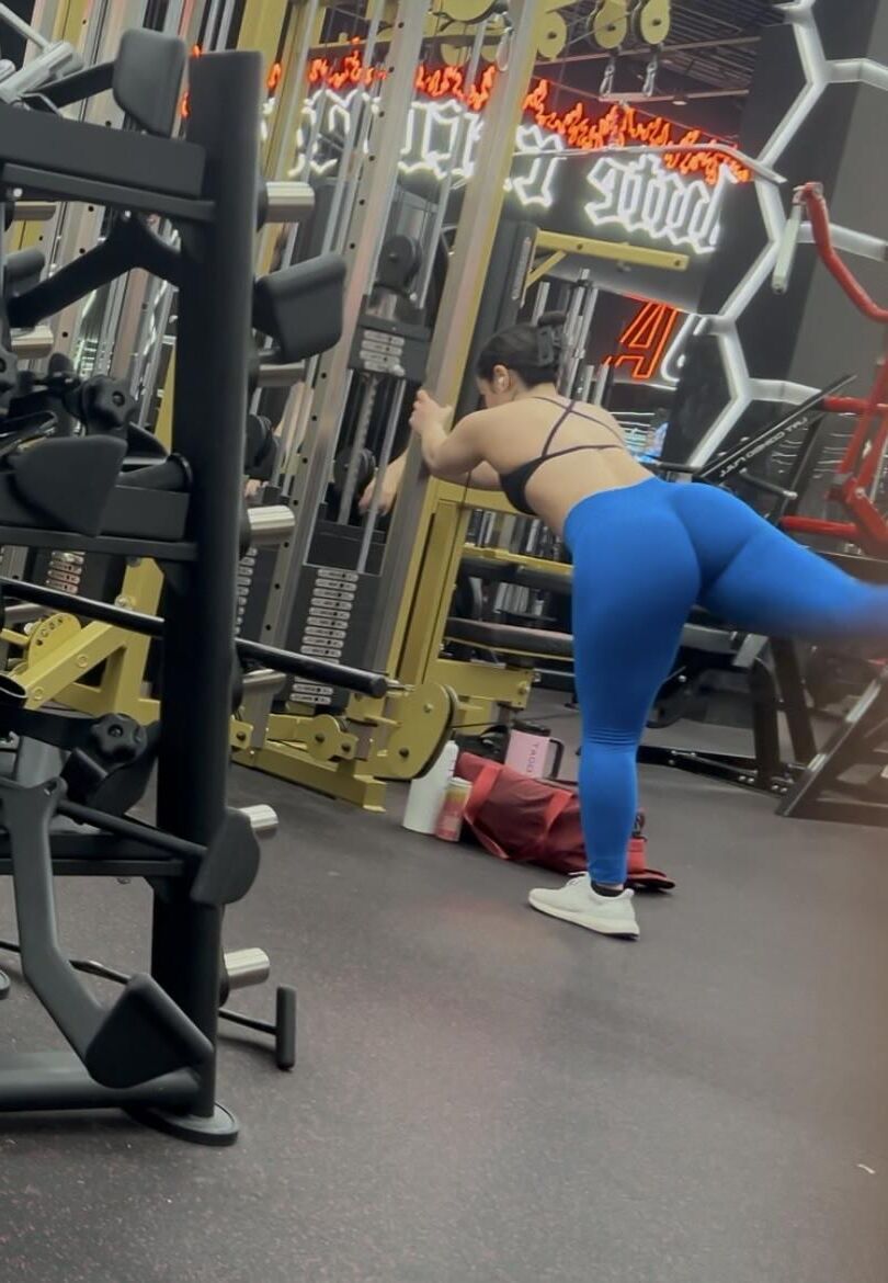 Candid Pawgs Leggings