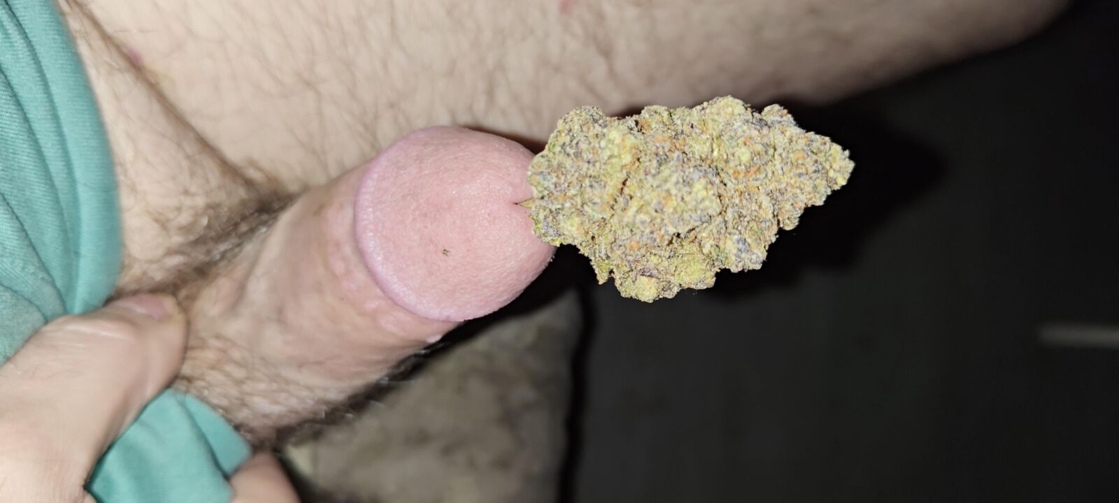 Mein Schwanz auf Weed Gras THC