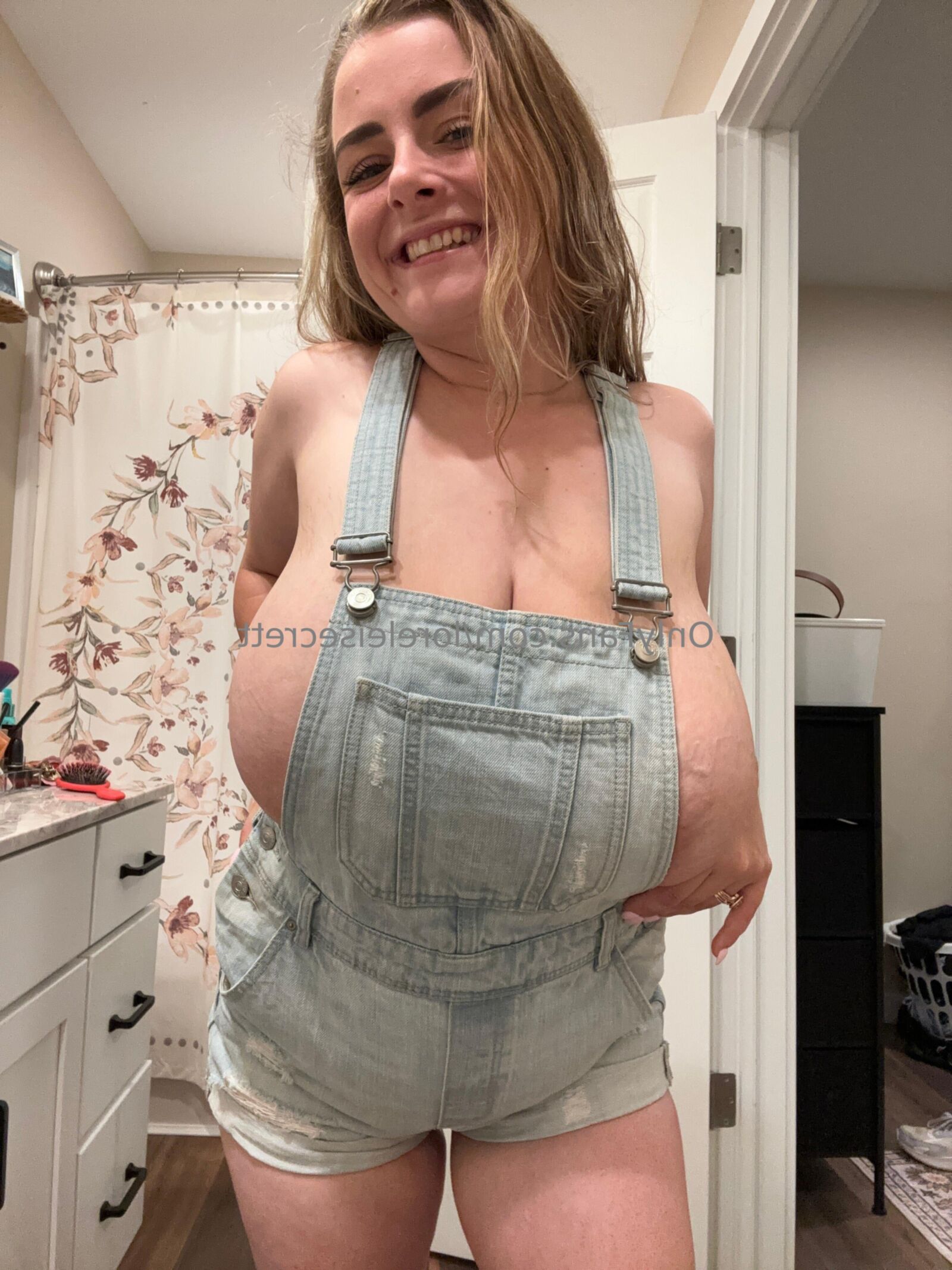 Lorelei Giant Boobs kurvige wunderschöne blonde Frau gemischte heiße Schüsse