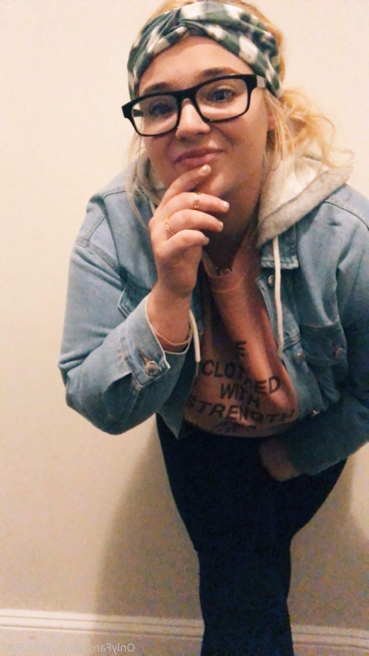 Schildkröte Big Ass Big Boobs Schönheit BBW Girl mit Brille gemischt