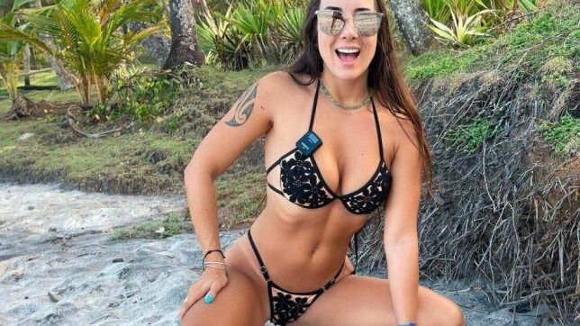 Carol Big Butt Big Boobs Brasilianisch YouTuber Girl gemischt heiße Schüsse