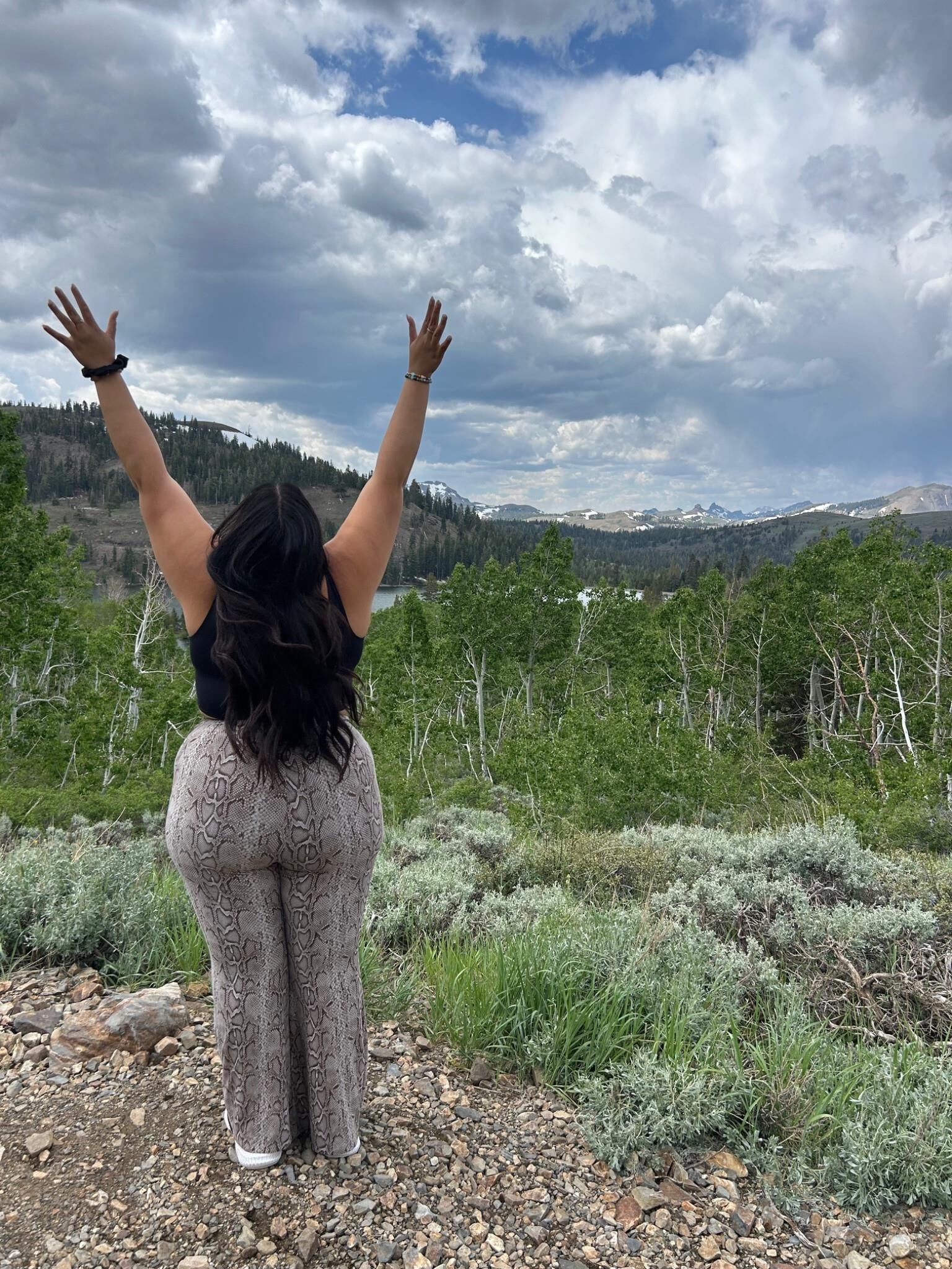 Juwlieah riesige buttfilipinas bbw Schönheit Brünette gemischte heiße Aufnahmen