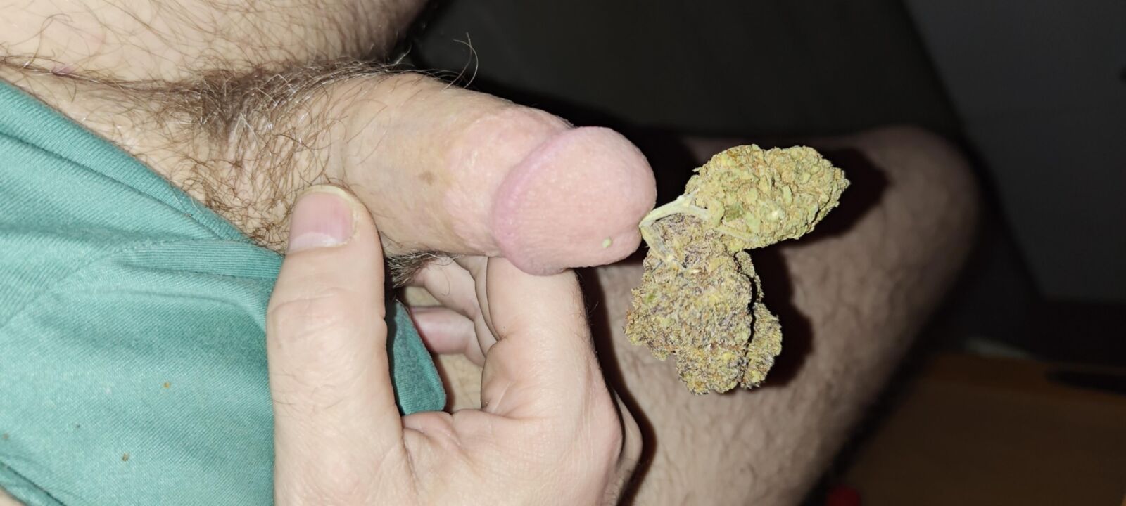 Mein Schwanz auf Weed Gras THC