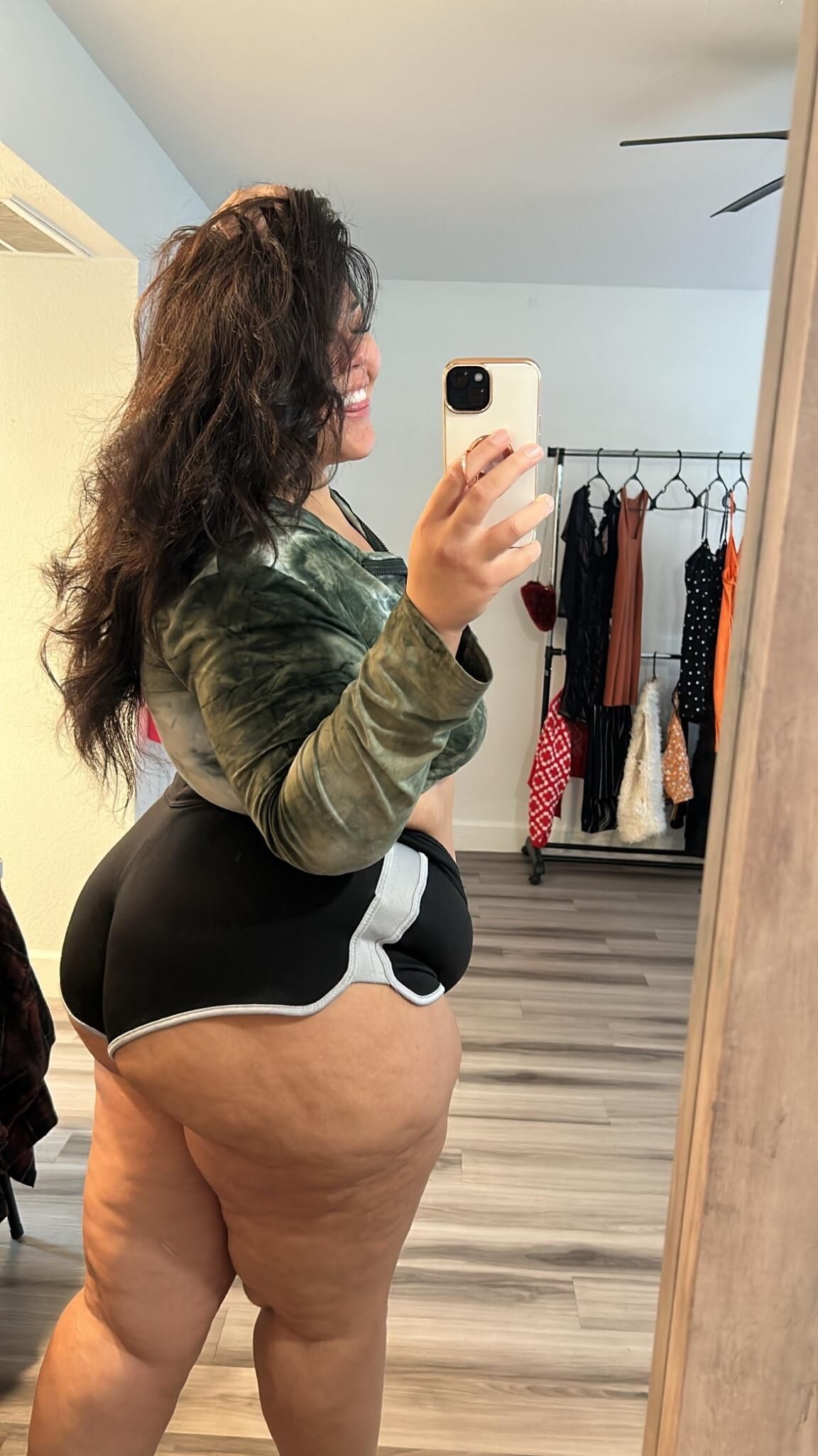 Juwlieah riesige buttfilipinas bbw Schönheit Brünette gemischte heiße Aufnahmen