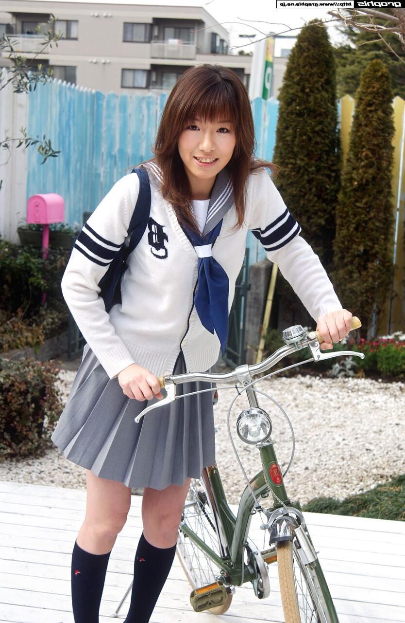 Towa Aino Graphisgals No. 9服