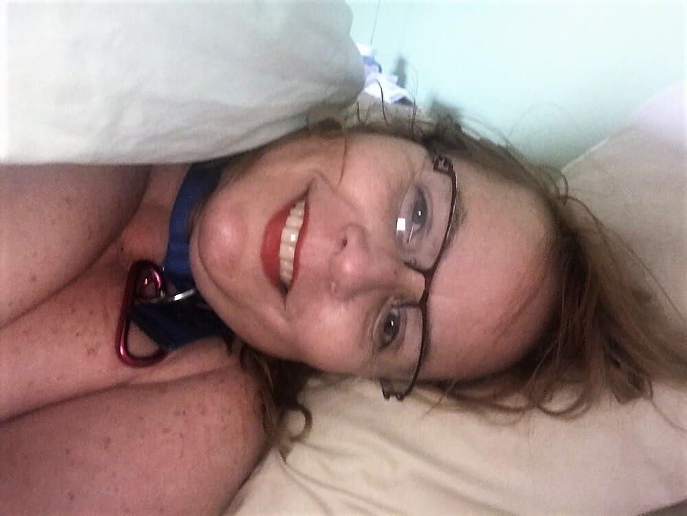 O marido de Bbw \ a bate regularmente e ela o ama por isso