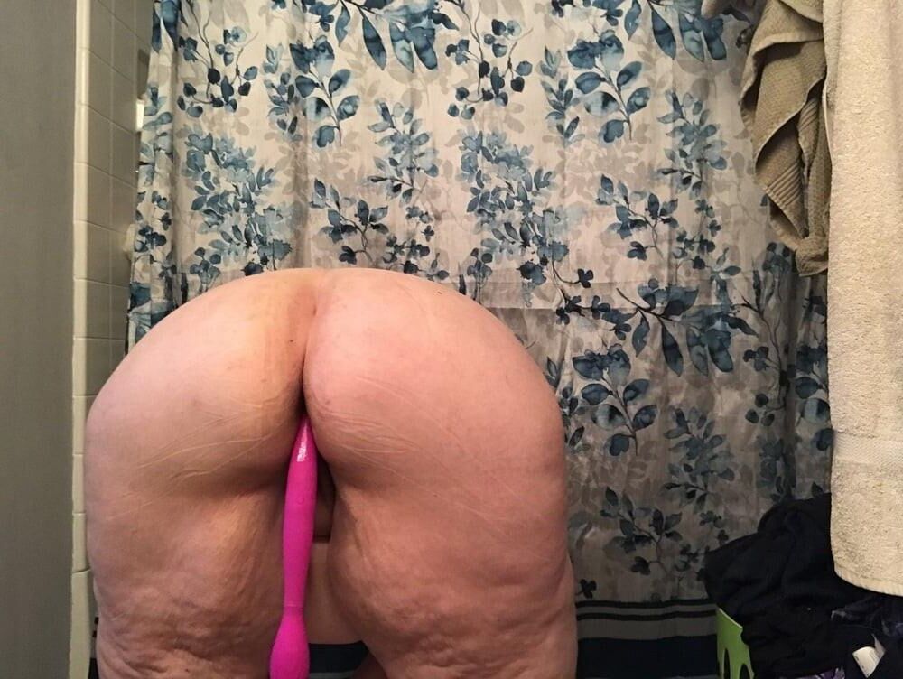 O marido de Bbw \ a bate regularmente e ela o ama por isso