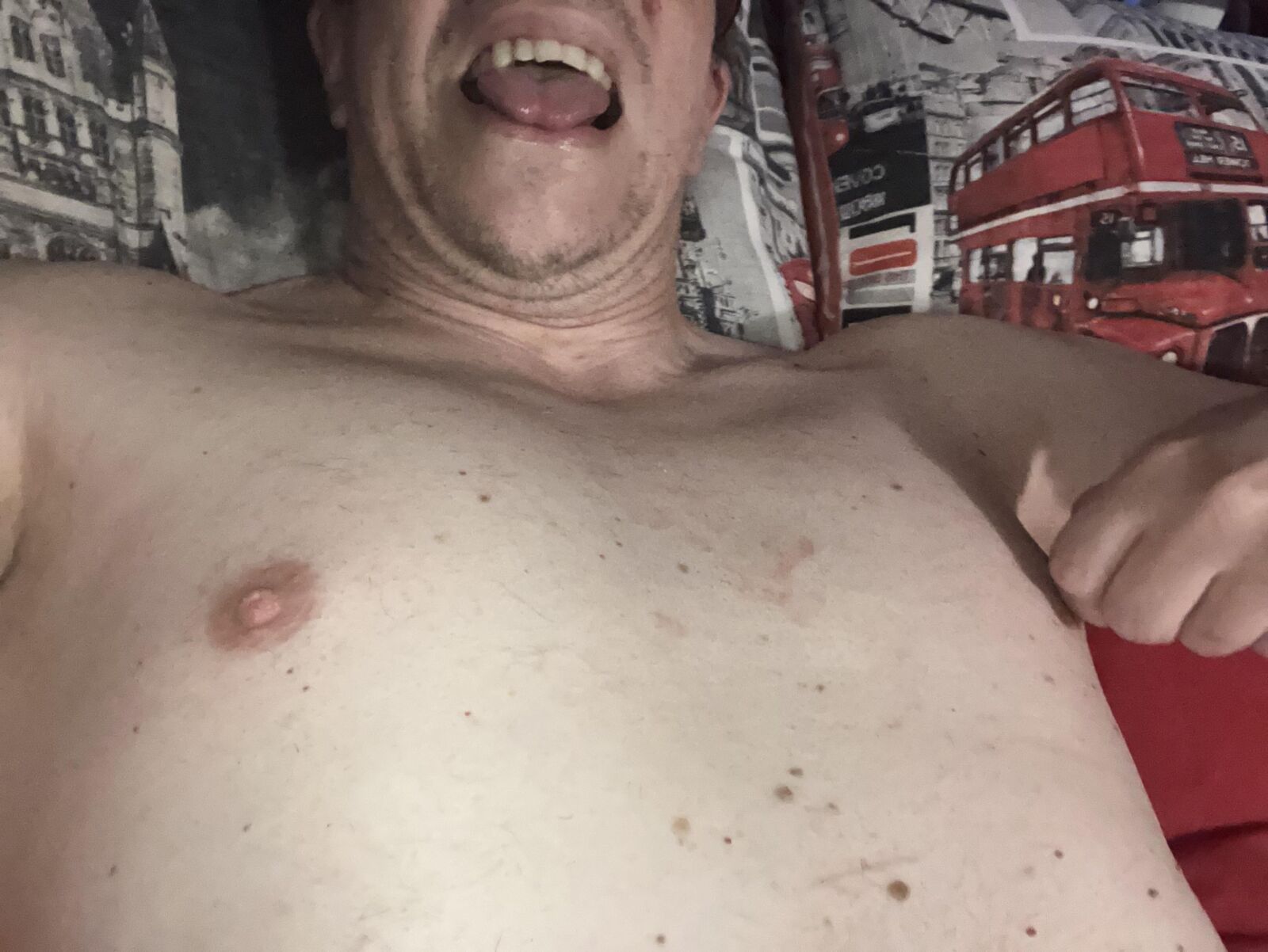 Demasiado caliente para usar ropa