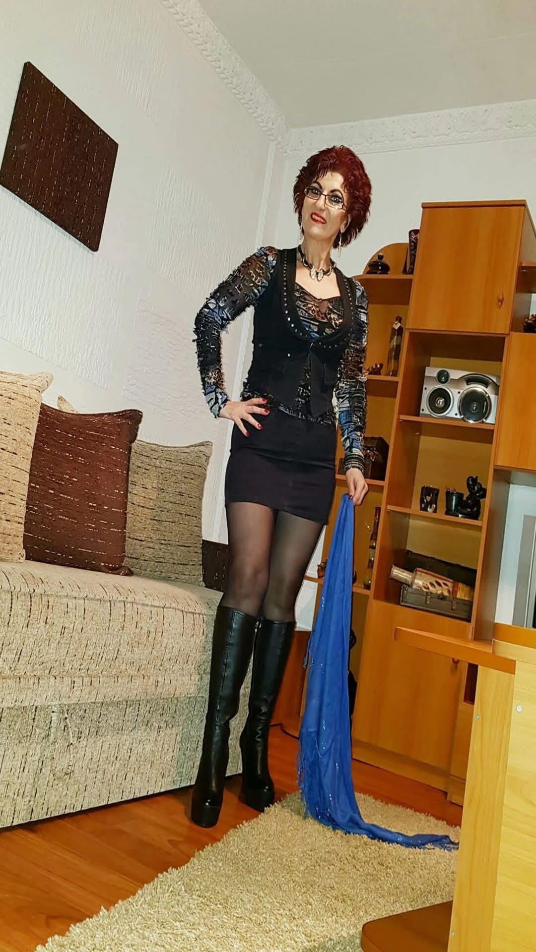 Sorina Hot Milf
