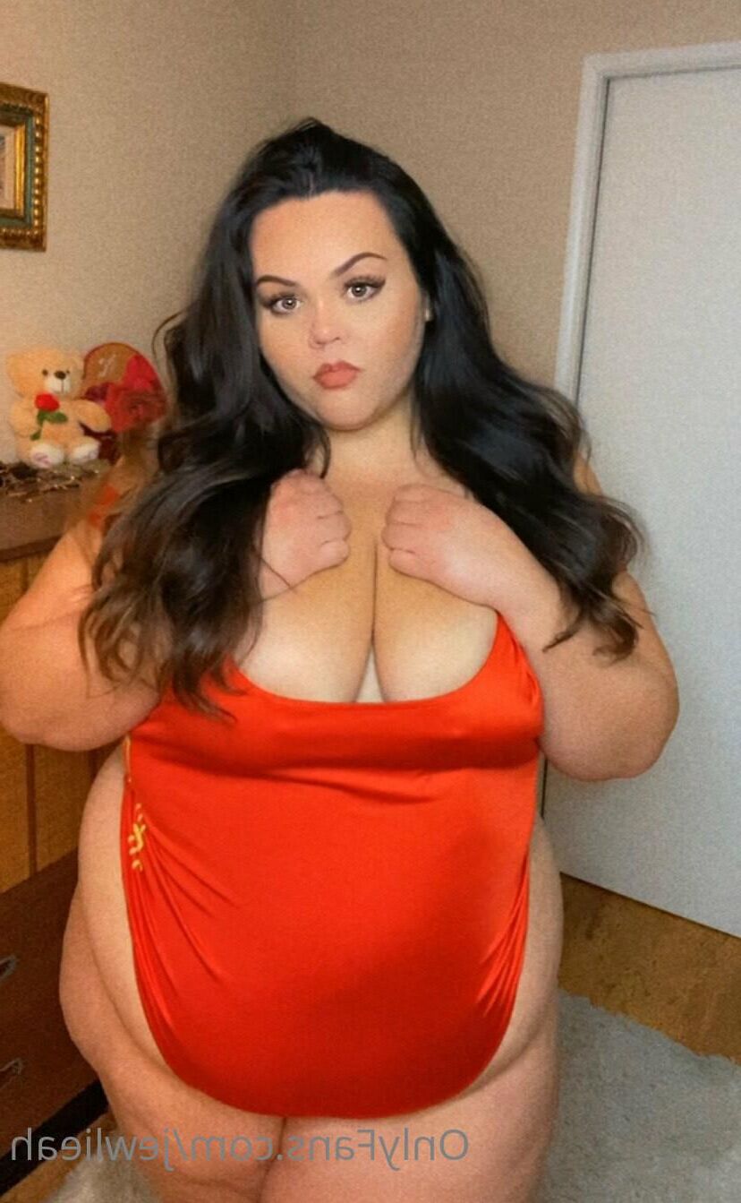Juwlieah riesige buttfilipinas bbw Schönheit Brünette gemischte heiße Aufnahmen