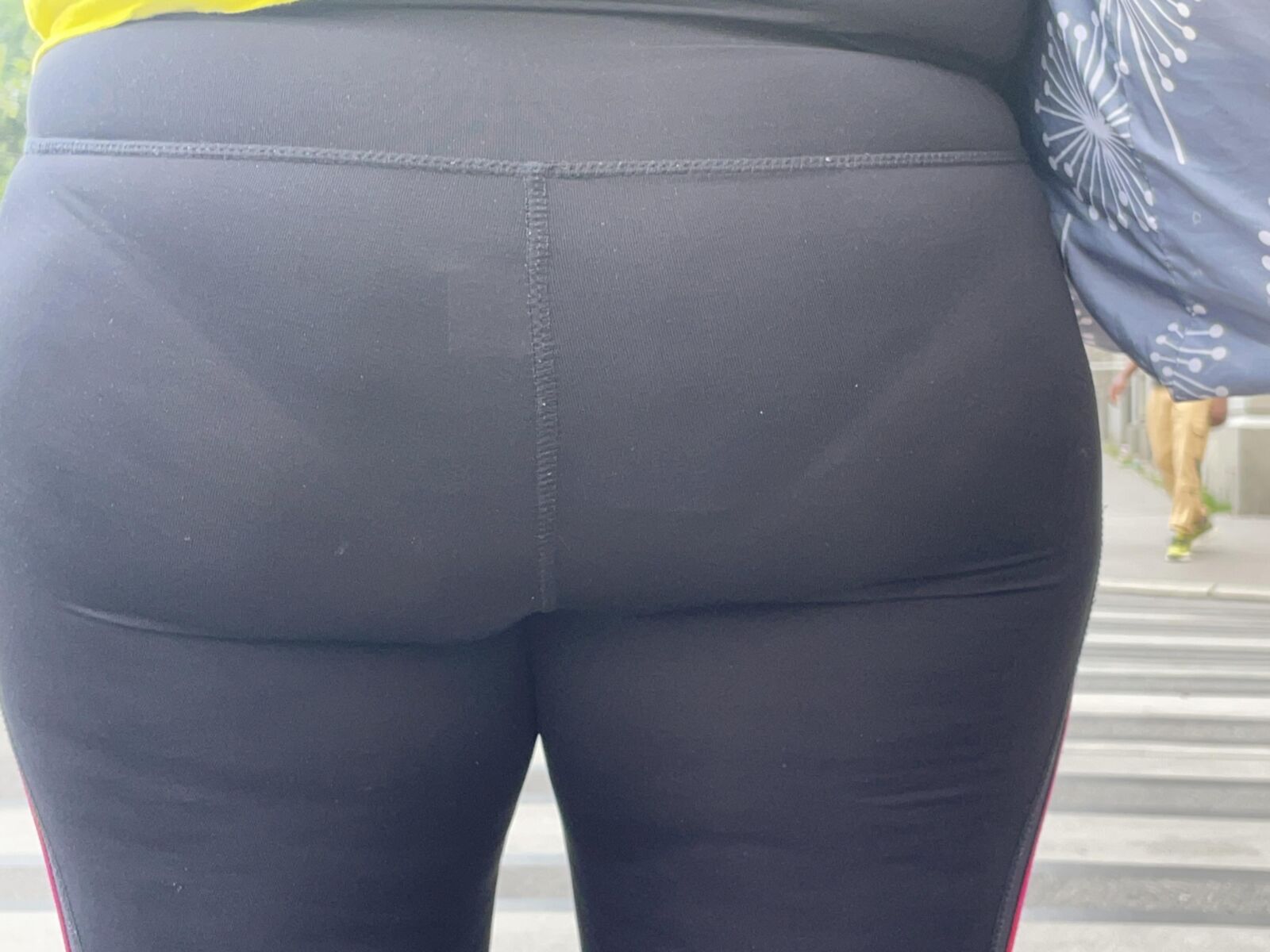Bundas sem cortes (não nuas)