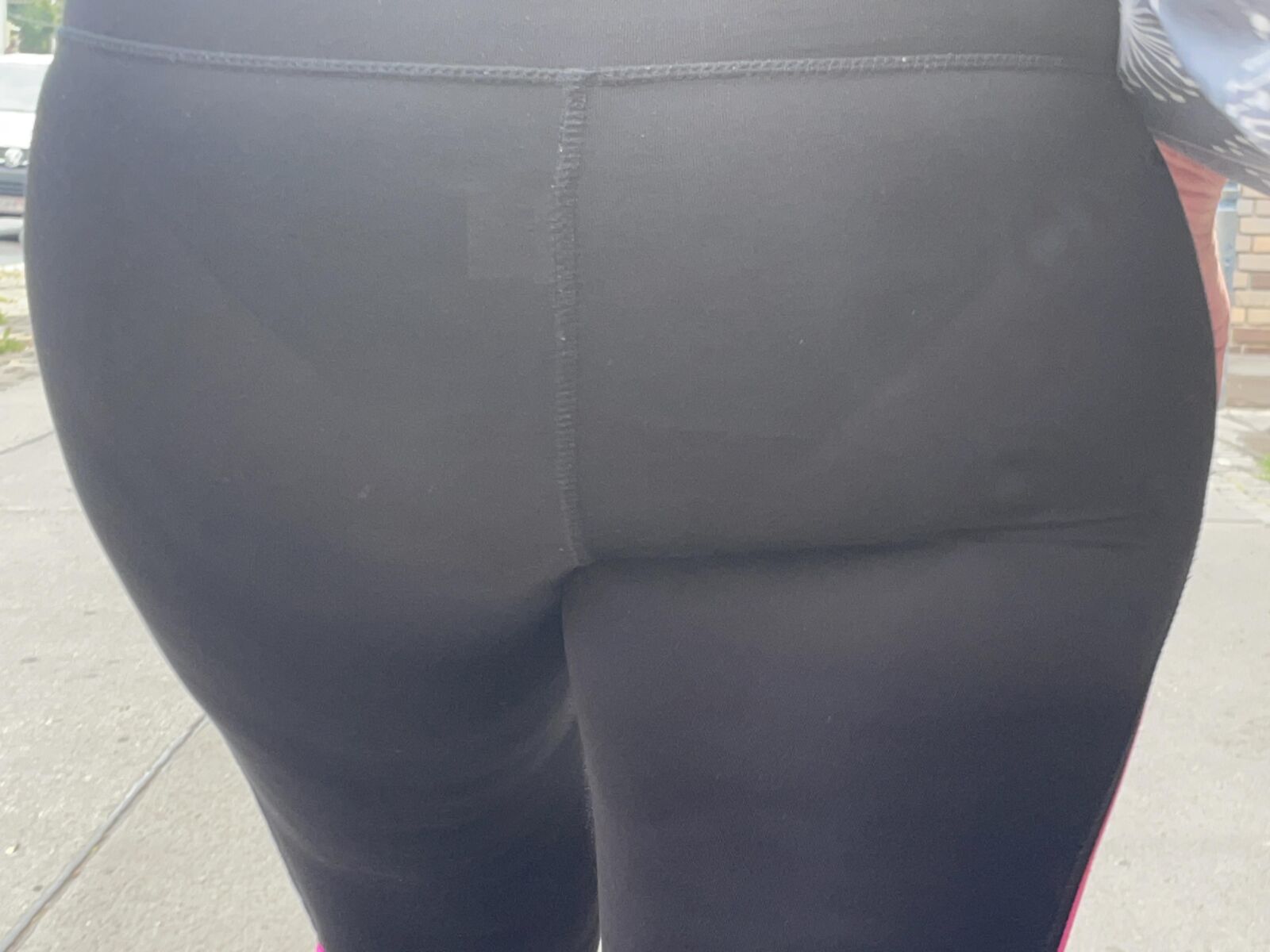 Bundas sem cortes (não nuas)