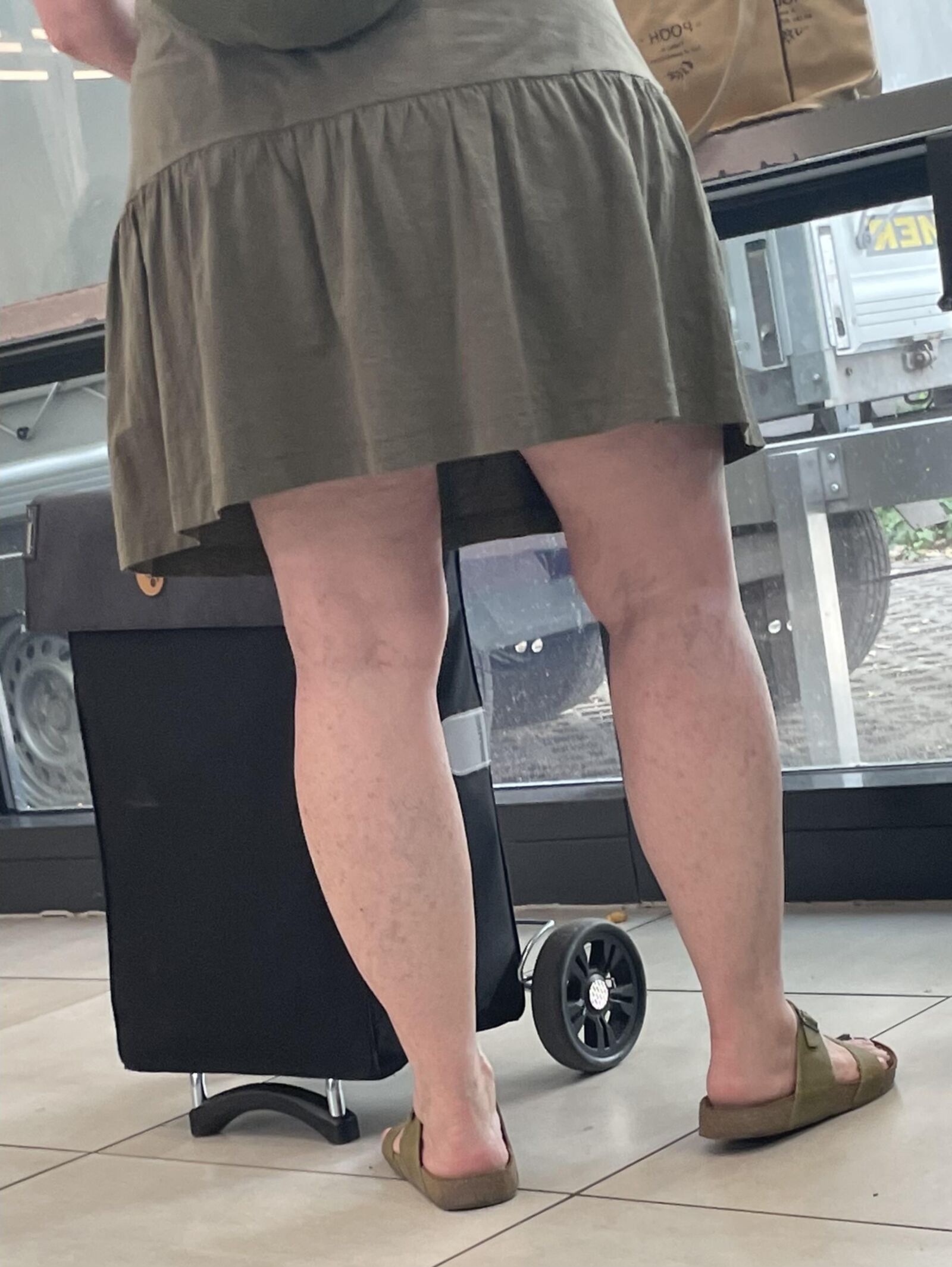 Bundas sem cortes (não nuas)