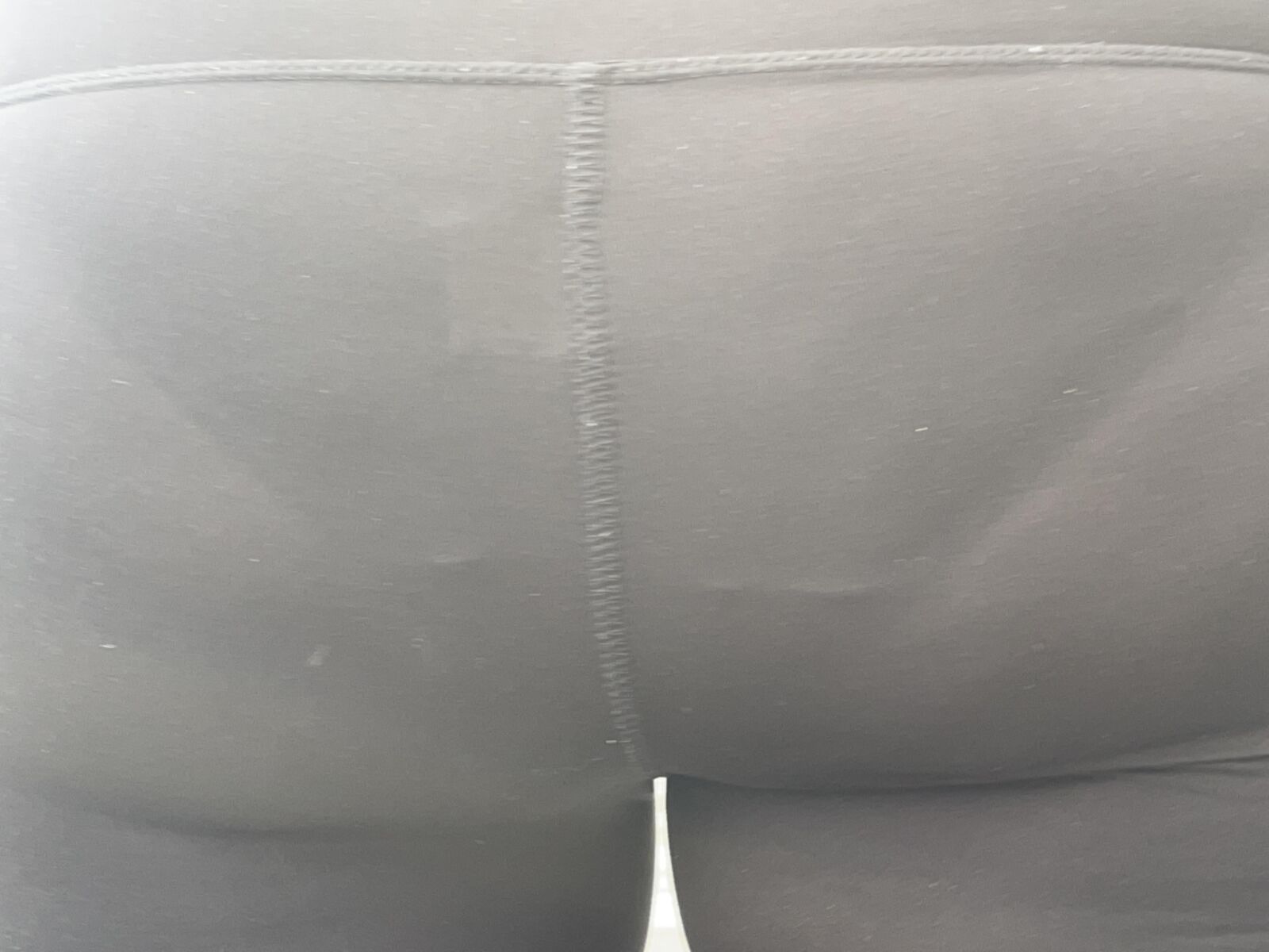 Bundas sem cortes (não nuas)