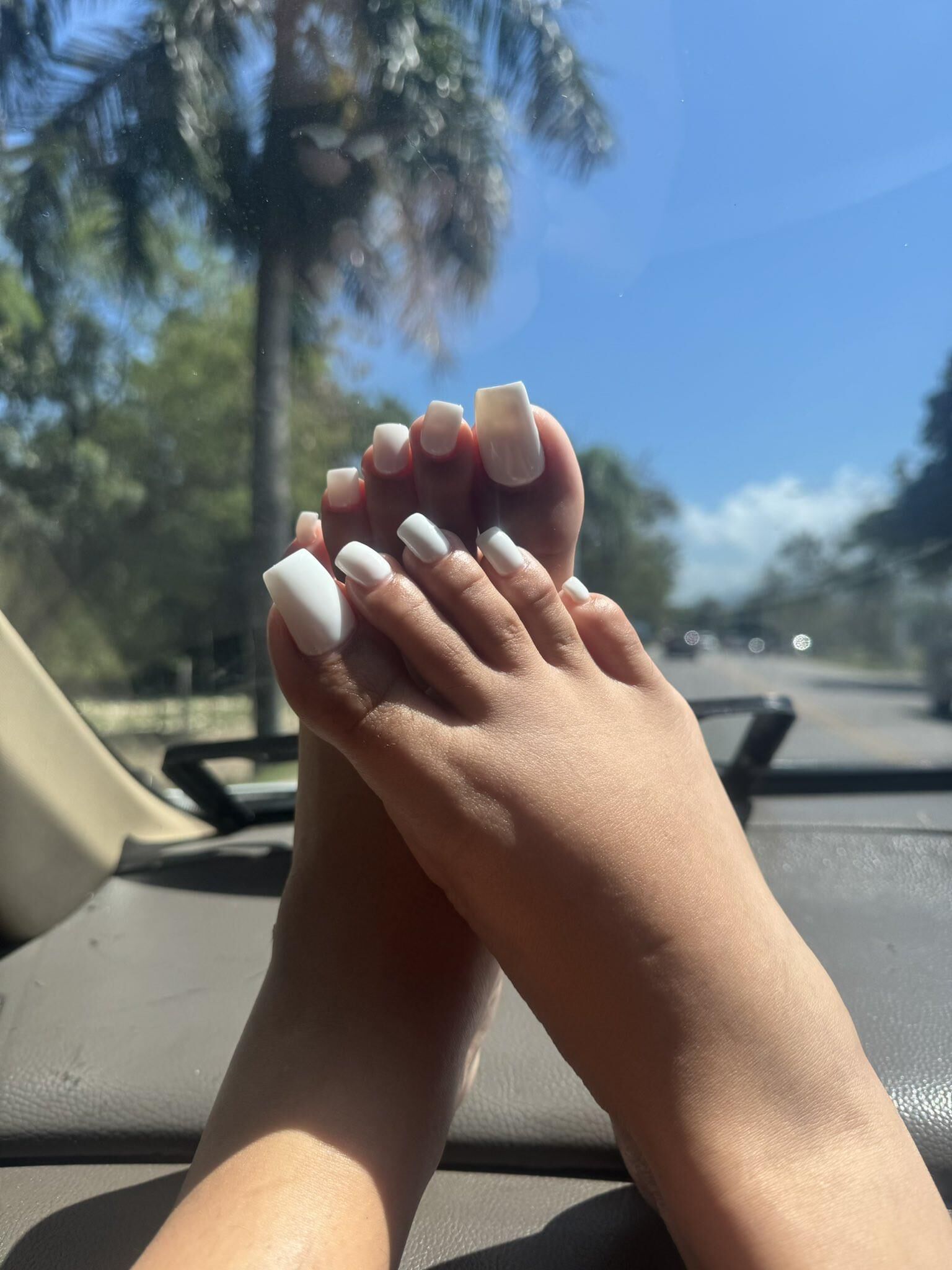 Island_feet Latina Footh
