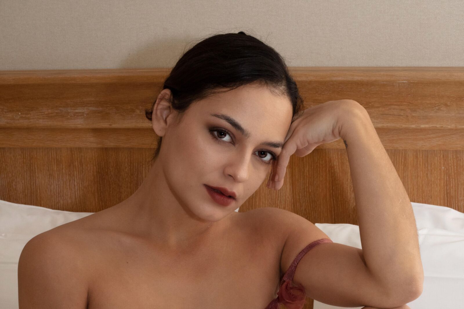 ....,,,..... CUTE KELLY....... NAKED