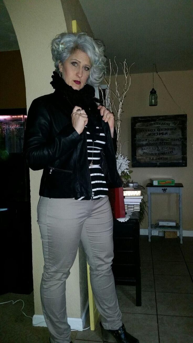 P Intérêt pour la beauté magnifique blogueur de milf gris mature