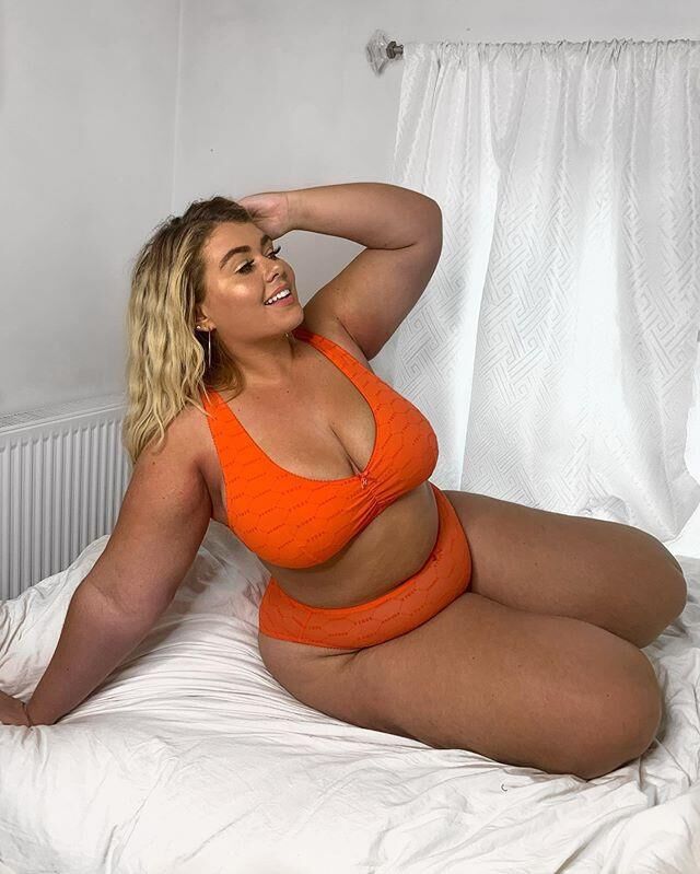 Isabel \"Izzy\" Nicholls Blonde Busty BBW Beauty NN
