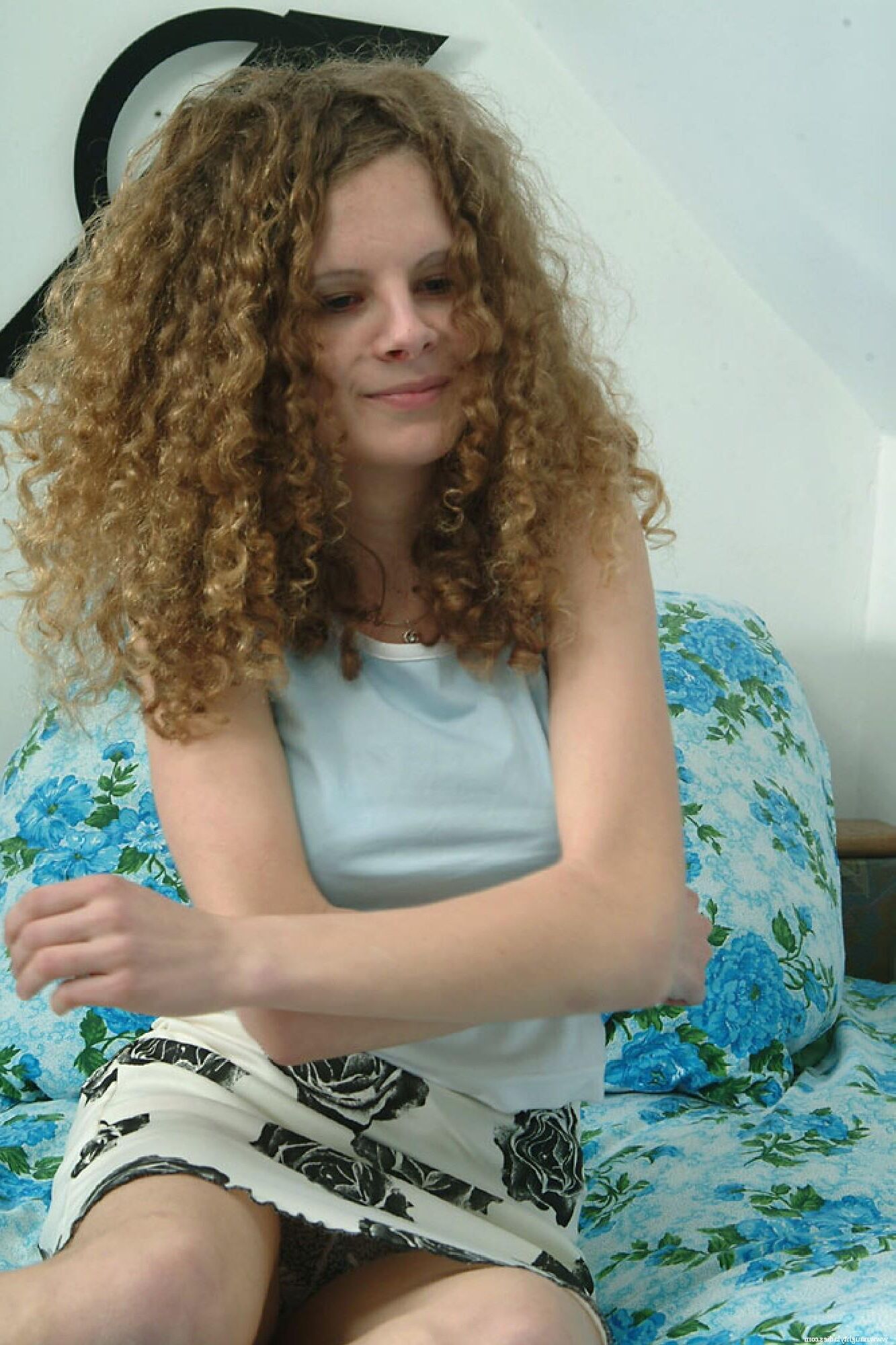 Teen babe Camilla. Ripe for fucking.