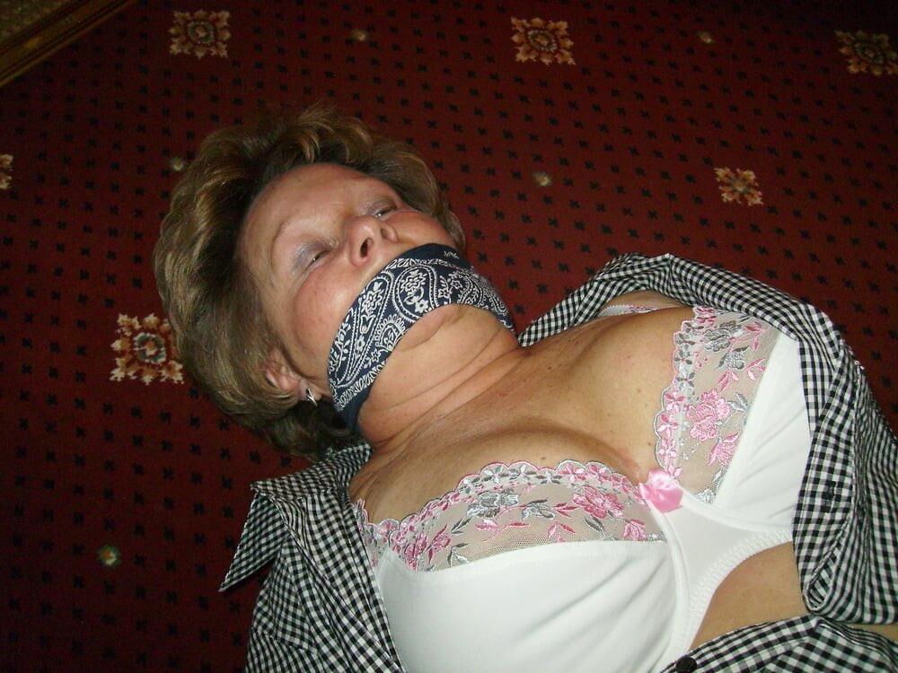 You did a good job tying up mommy