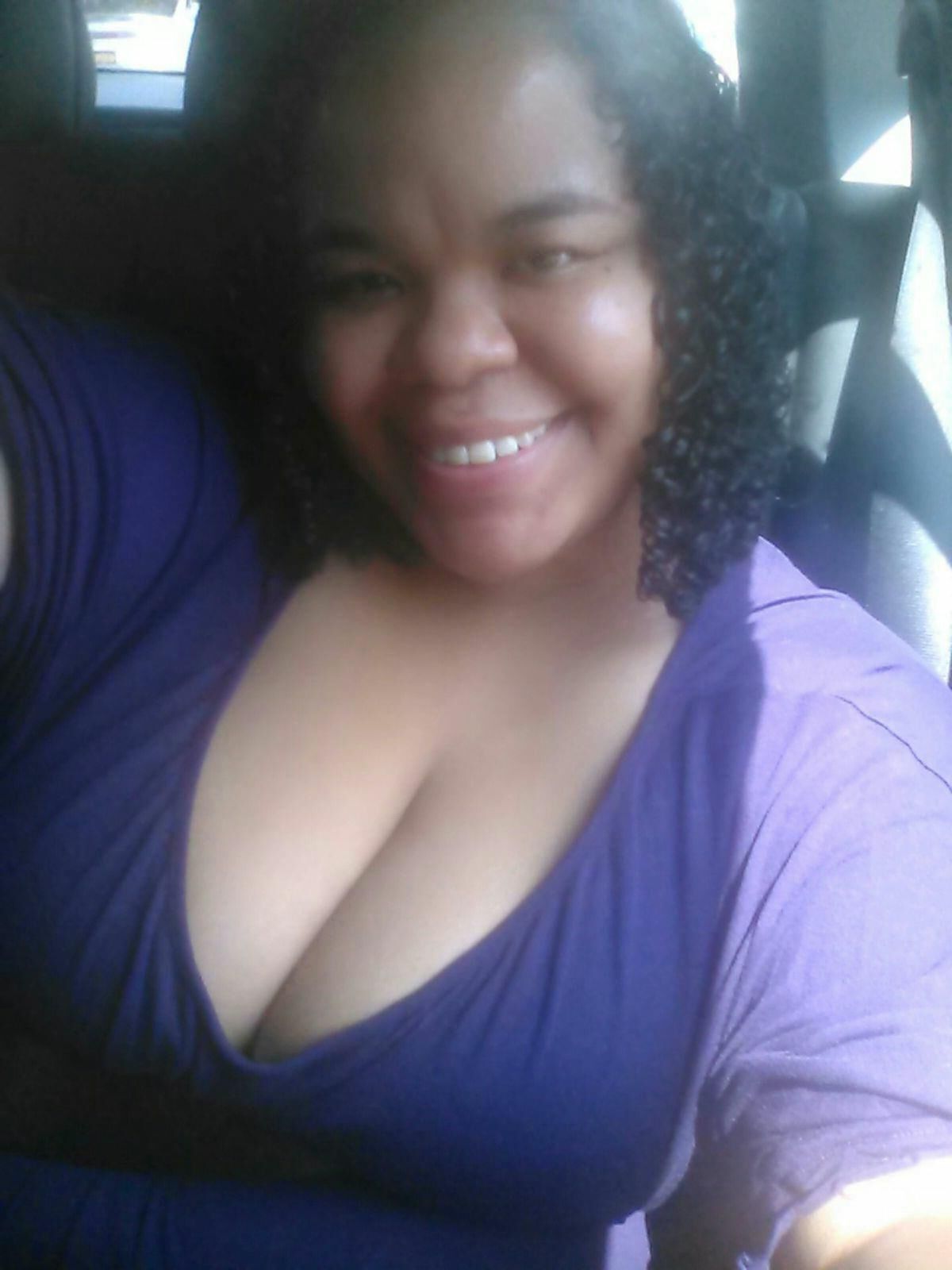 Selfie whores