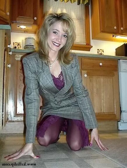 Kelli Unknown set Grey suit, purple full slip