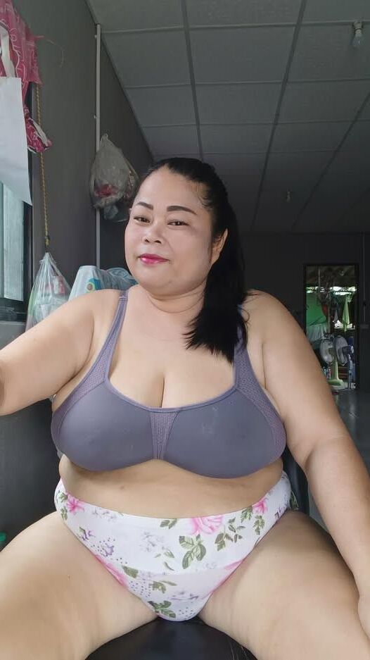 Bbw wife with big tits