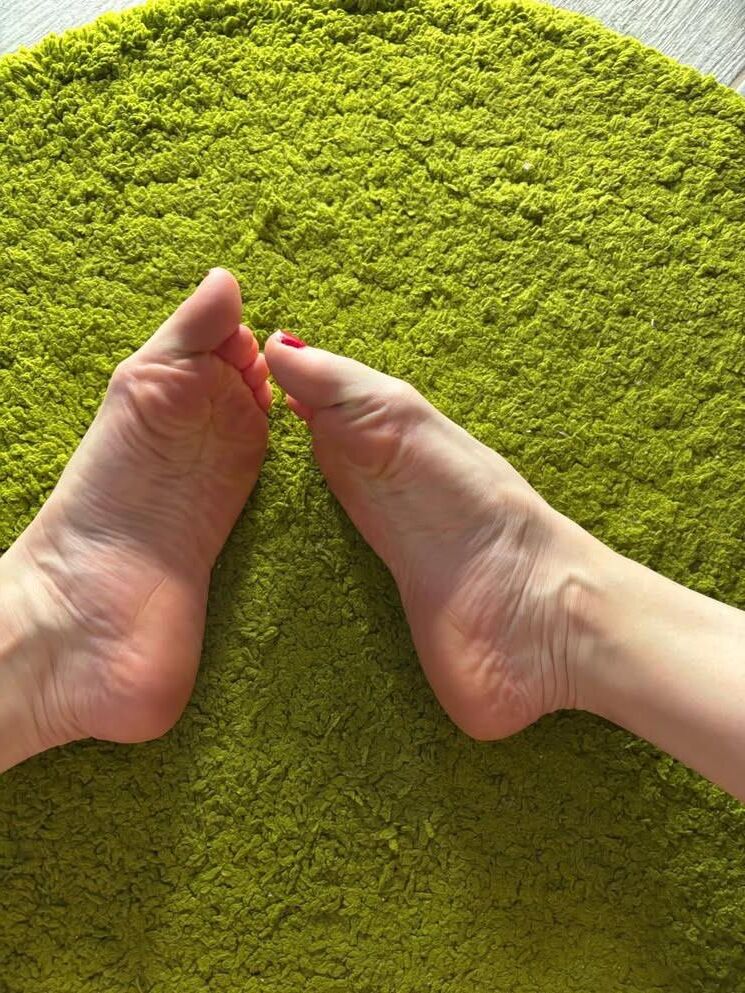  Legs, Feet, and Toes