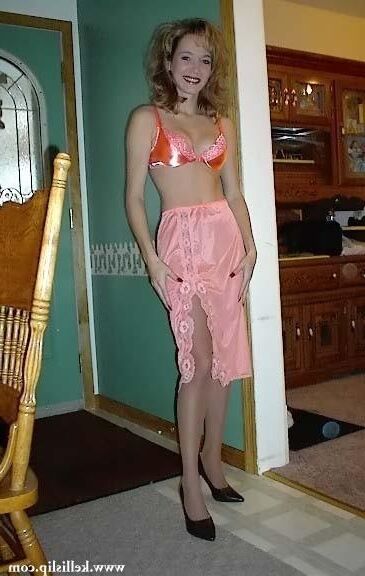 Kelli TH TH BOWN SWEAR e PEACH MEIO SLIP