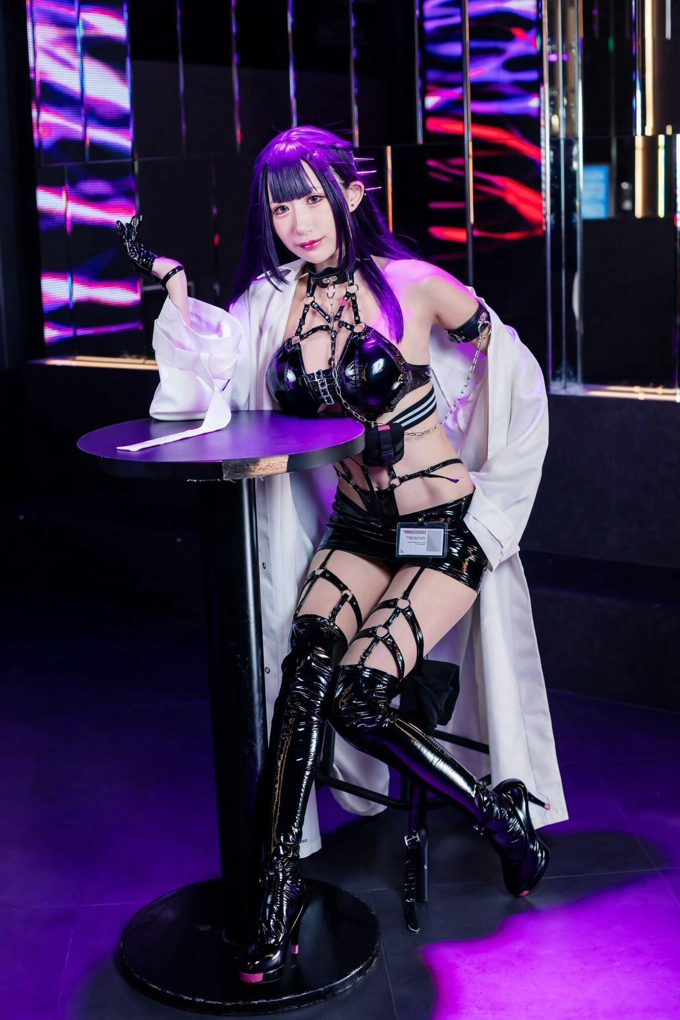 Asiaten, Mangel, Nylons
