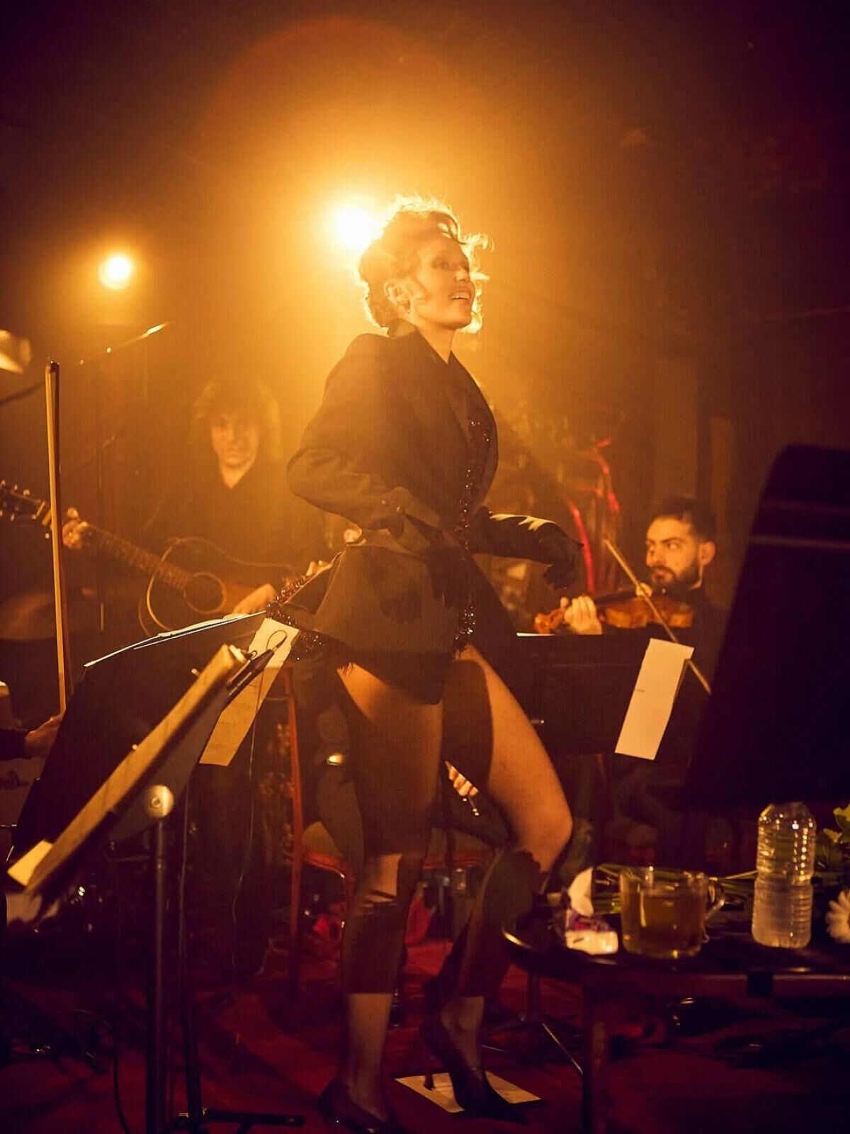 Miley Cyrus se apresenta no Merci Spotify Paris