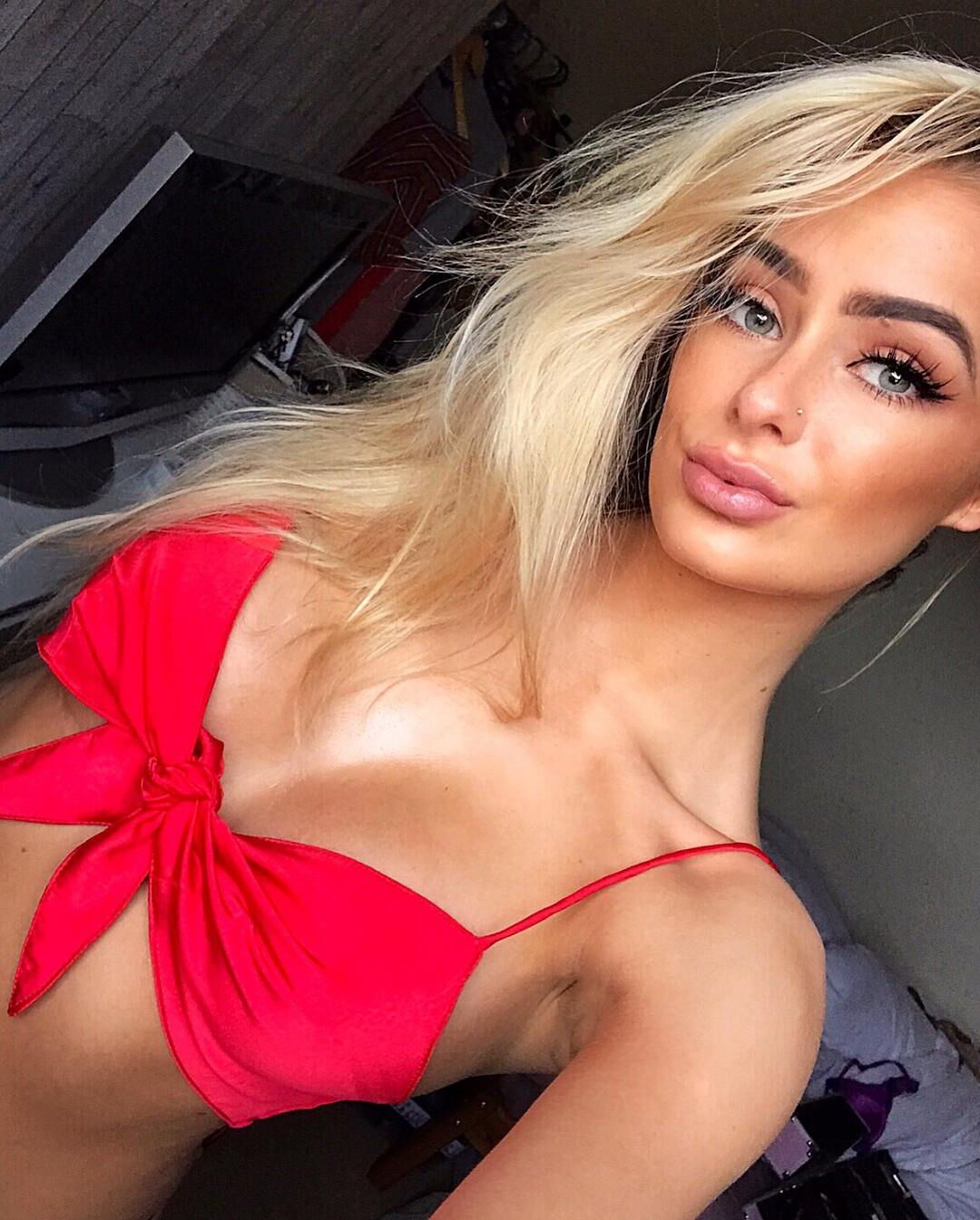 Fuckable hypersexualized Chav Chavs