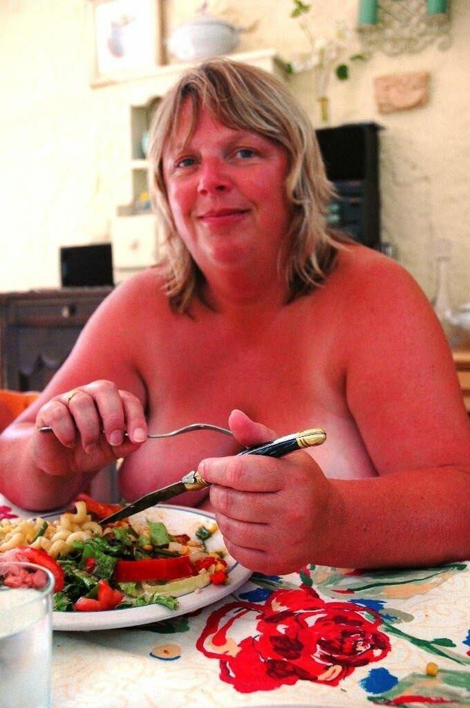 UK Busty Blonde Frau Fiona