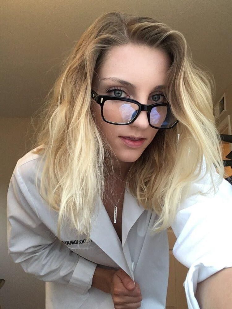 Loira pequena